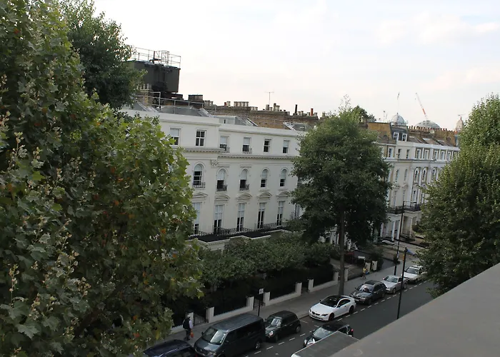 Smart Hyde Park InnHostel